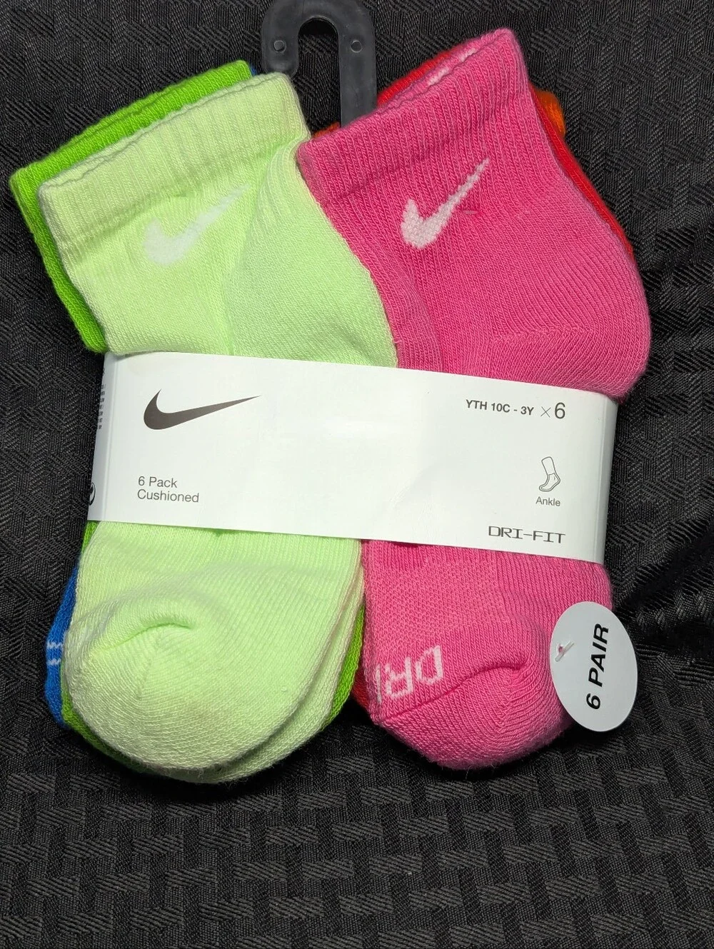 Nike Bright Cushioned Ankle Socks Y 10c - 3Y 6Pack.